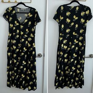 SIMONS | Contemporaine Lemon Maxi Dress